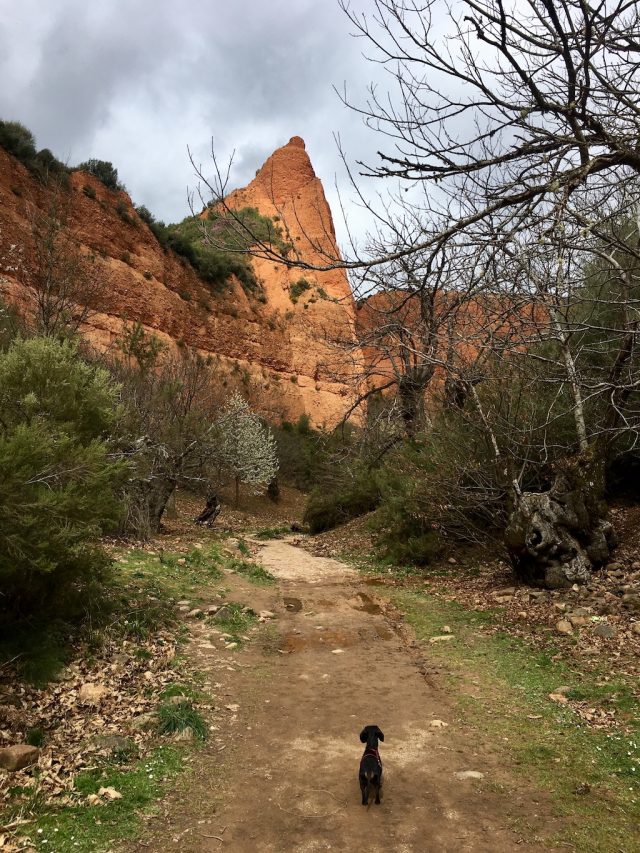 Las Médulas seen from one of the hiking trails down below