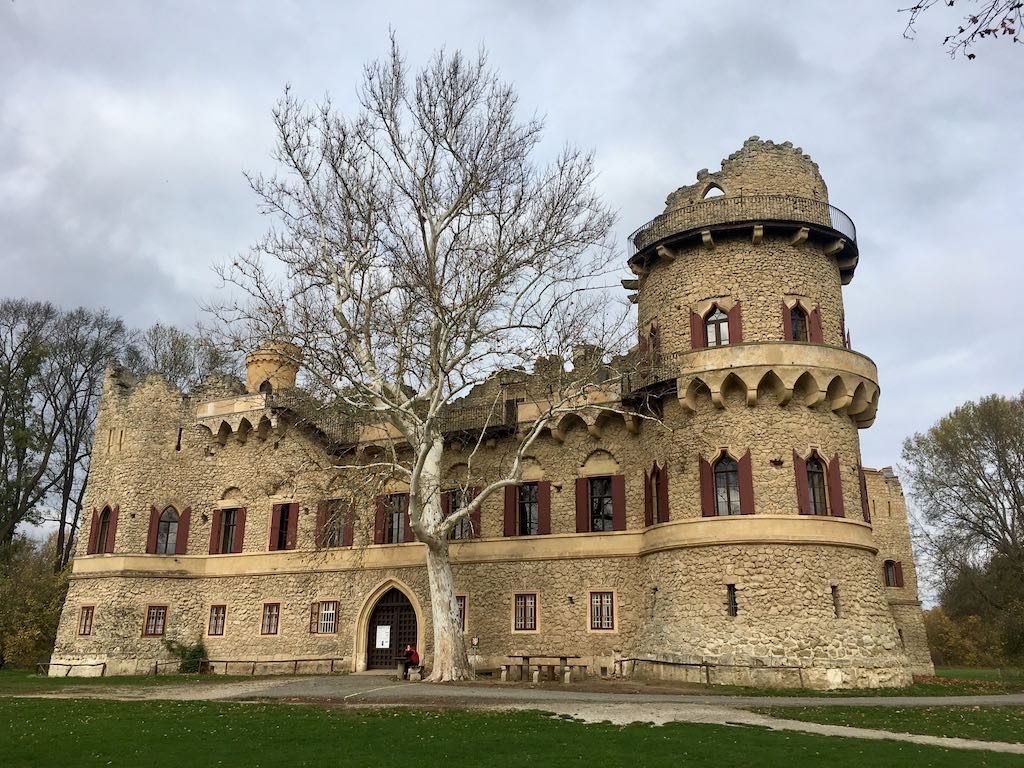 John's Castle, Lednice Park