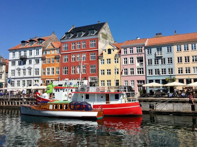 The colourful buildings at Nyhavn