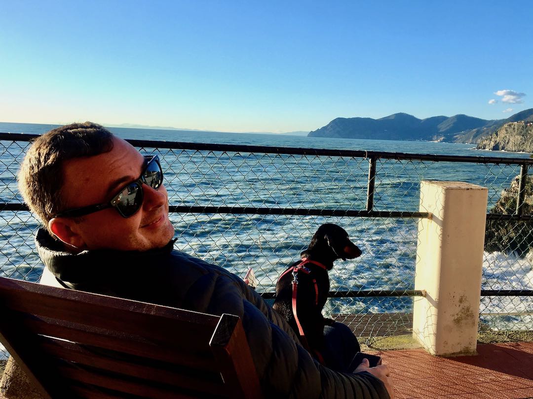 10 Tips for Finding & Staying in a PetFriendly Airbnb Travelnuity