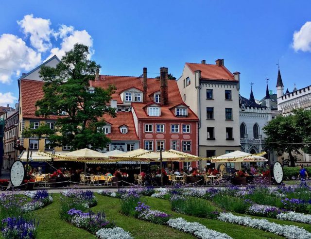 Outdoor dining terraces in Riga