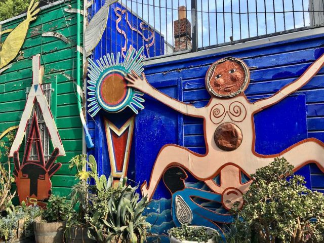 Colourful murals in the Mission District on Balmy Alley