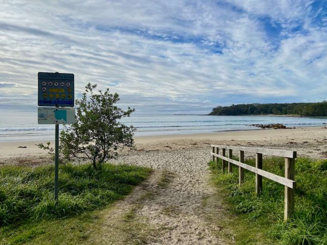 Path to Washerwomans Beach