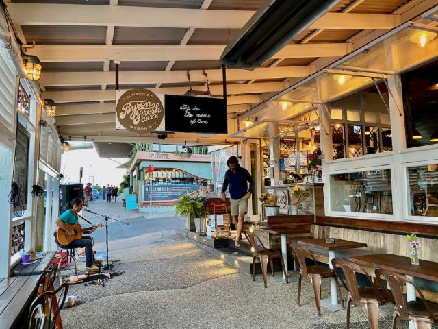 Dog-friendly cafes in Byron Bay