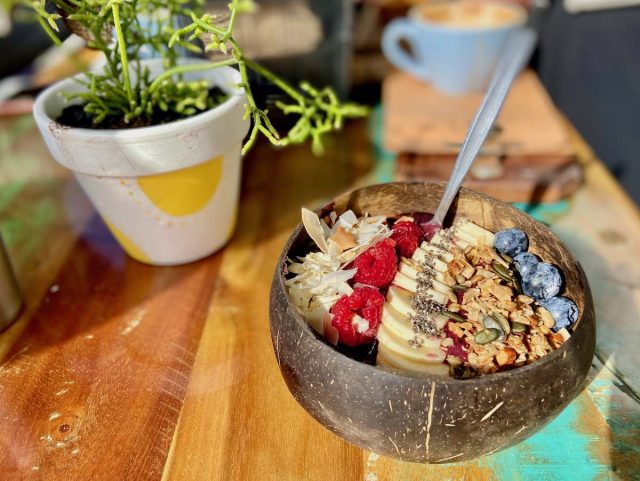 Smoothie bowl at the Byron Bay General Store
