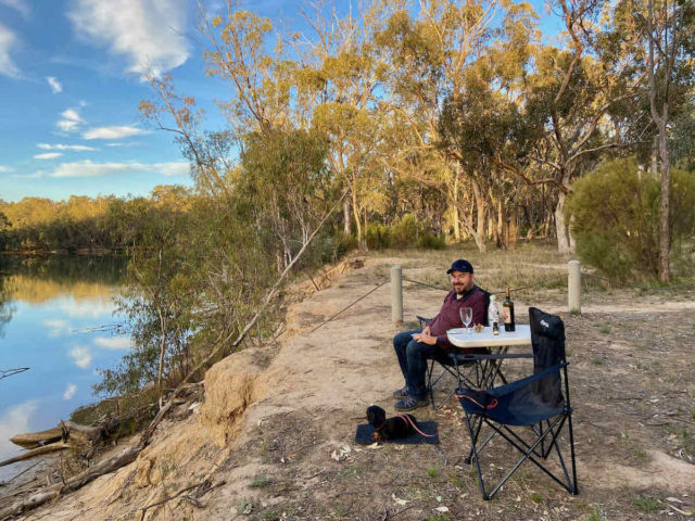 Camping next to the Murray River, Echuca