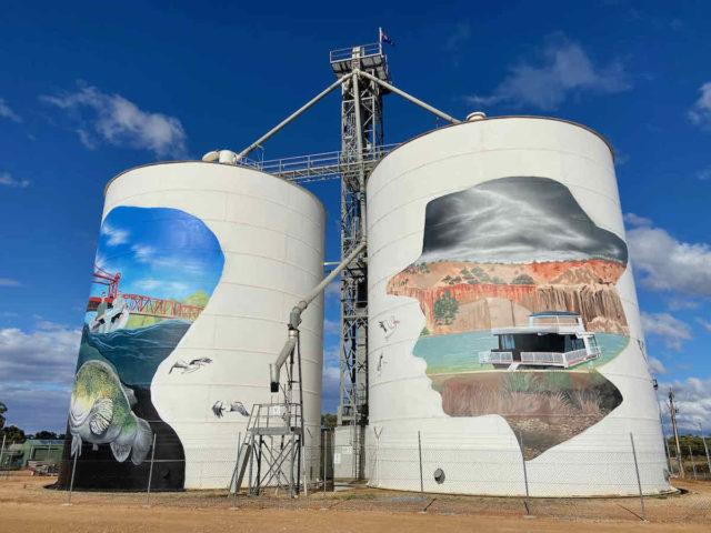 Paringa Silo Art