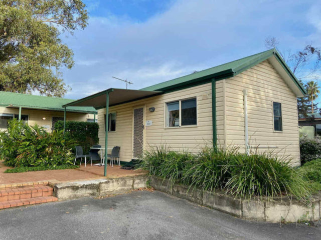 Albany Gardens Tourist Park Pet-Friendly Cabins