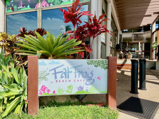 Fat Frog Beach Cafe