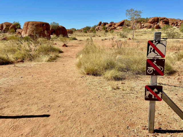 Devils Marbles Karlu Karlu No Pets Sign