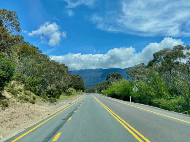 Alpine Way to Thredbo