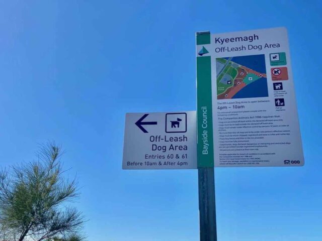 Signs at Kyeemagh dog beach