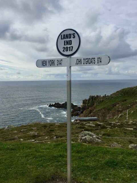 Lands End Sign