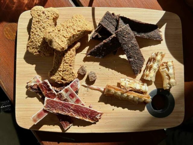 Briar Ridge Vineyard Dog Treat Platter