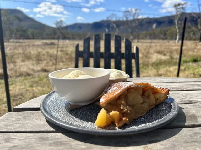 Megalong Valley Tearooms Apple Pie