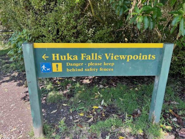 Huka Falls Sign Dogs On Leash