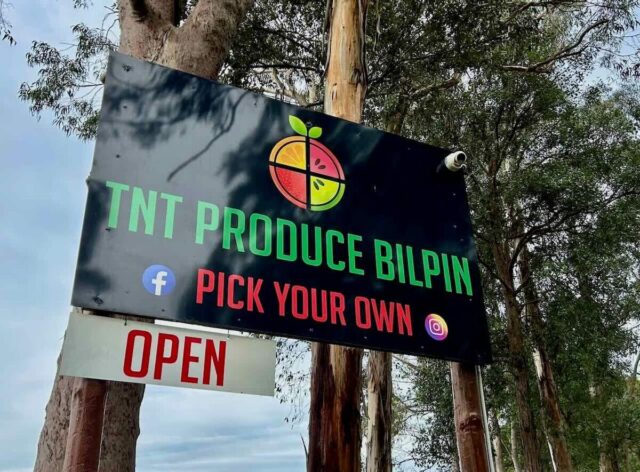 TNT Produce Bilpin Sign