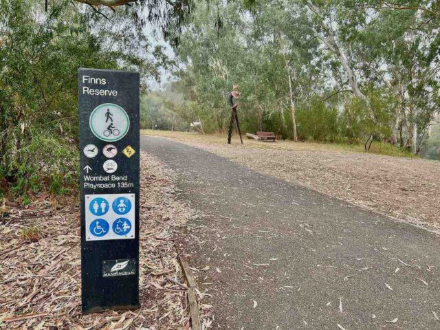 Finns Reserve Path with Signs