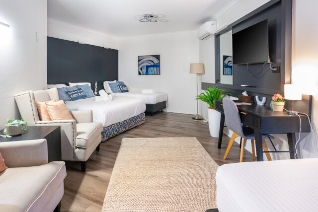 Bankstown Motel 10 Deluxe Family Room