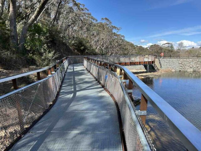 Wentworth Falls Lake Boardwalk and Dam Wall